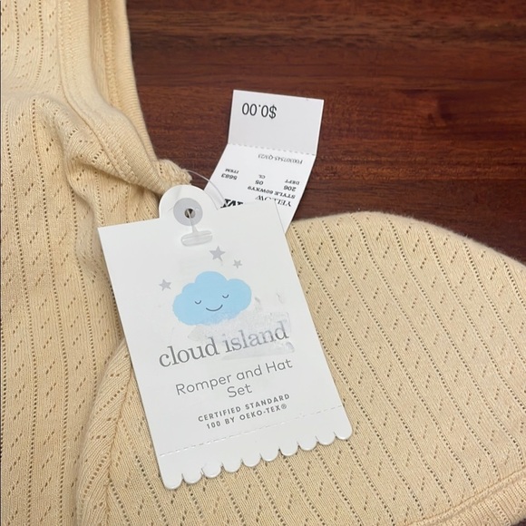 Cloud Island Yellow Knit Baby Romper with Hat Set New Size 3-6M - Picture 2 of 6